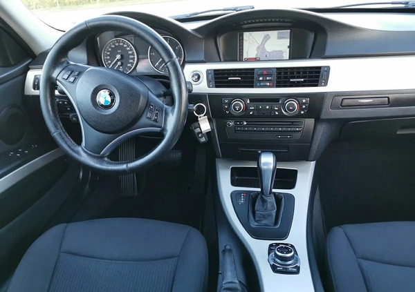 BMW Seria 3 cena 31900 przebieg: 272000, rok produkcji 2011 z Czarne małe 436